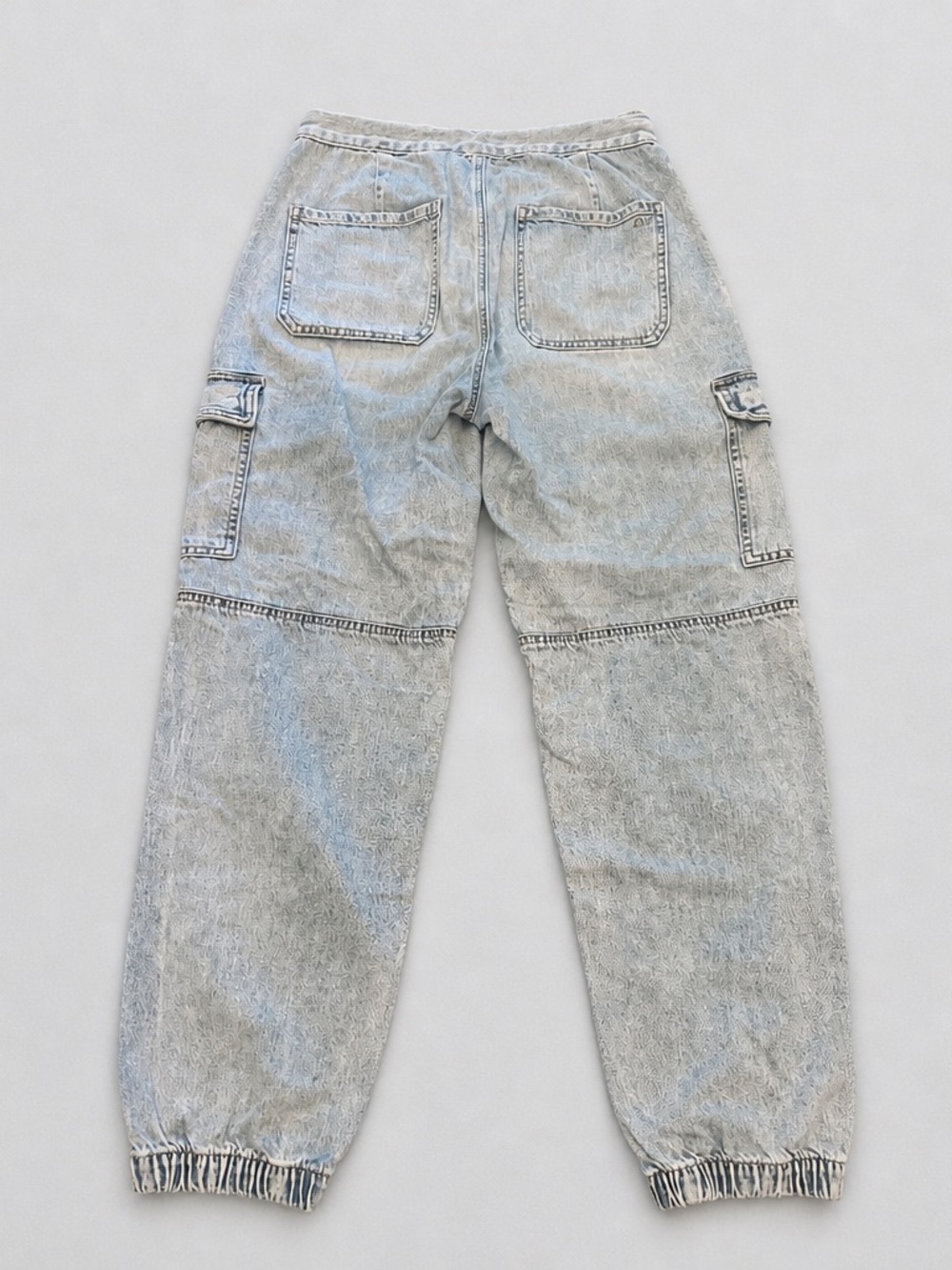 American Eagle Outfitters Light Denim Jogger Jeans - Picture 3 of 8